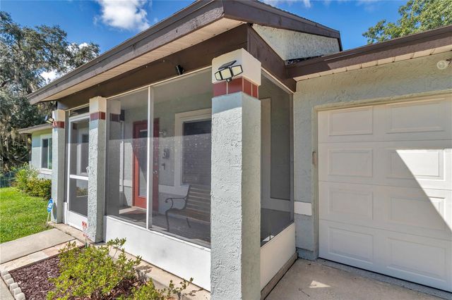 814 OAK ROAD, Ocala, FL 34472