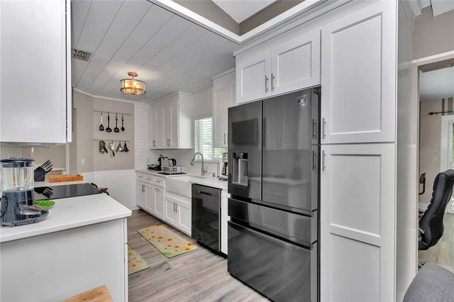 814 OAK ROAD, Ocala, FL 34472