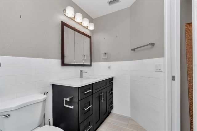 814 OAK ROAD, Ocala, FL 34472