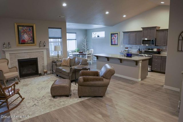 16152 N Hadley LOOP, Rathdrum, ID 83858