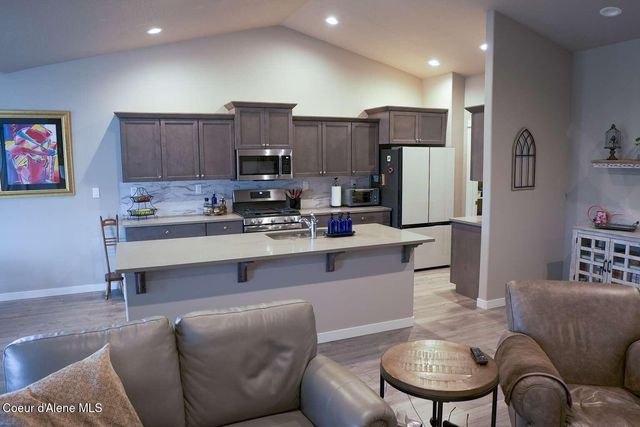 16152 N Hadley LOOP, Rathdrum, ID 83858