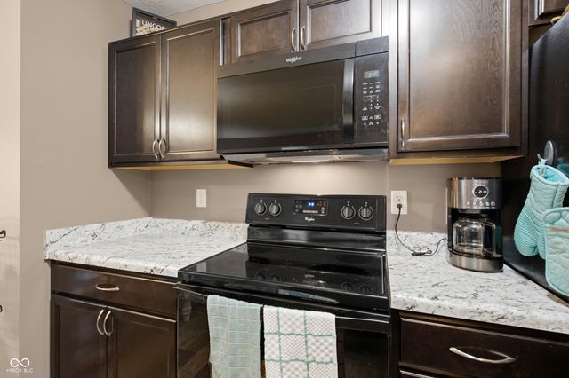 162 Sawdust Trail, Greenfield, IN 46140