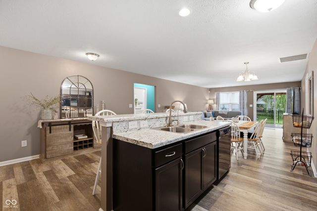 162 Sawdust Trail, Greenfield, IN 46140