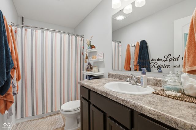 162 Sawdust Trail, Greenfield, IN 46140
