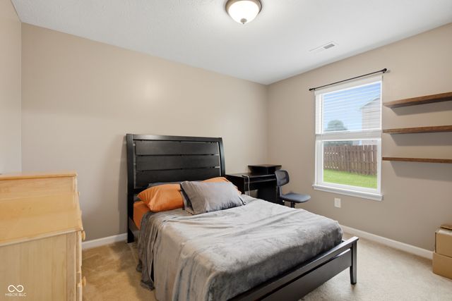 162 Sawdust Trail, Greenfield, IN 46140