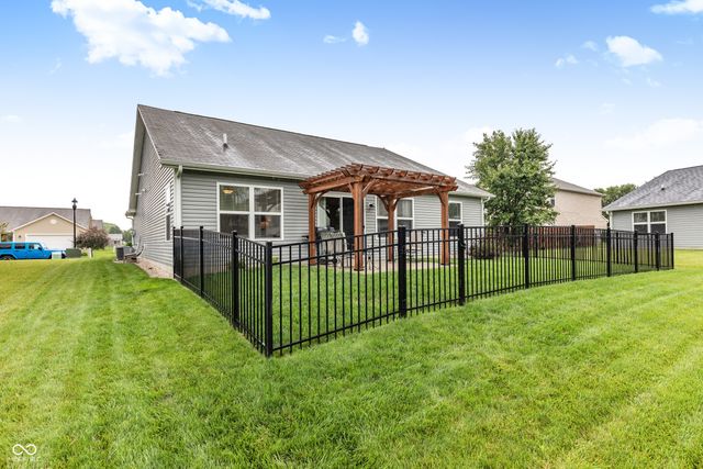 162 Sawdust Trail, Greenfield, IN 46140