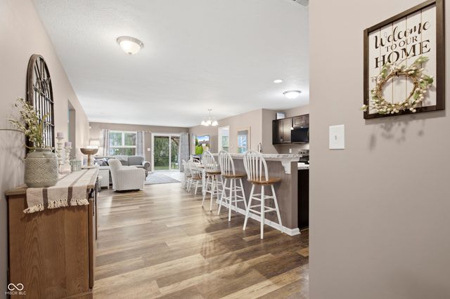 162 Sawdust Trail, Greenfield, IN 46140