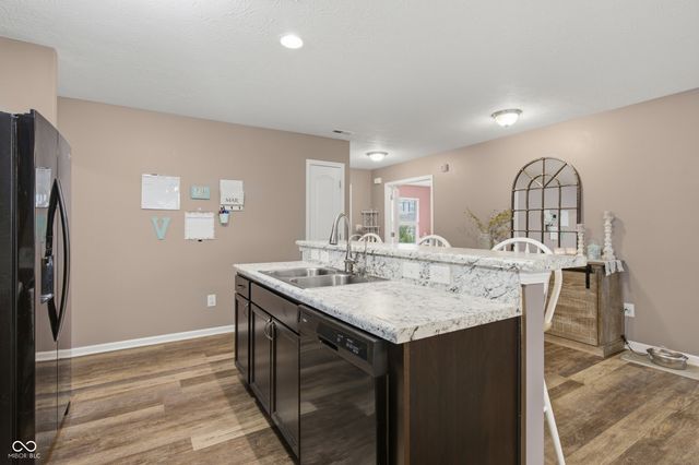 162 Sawdust Trail, Greenfield, IN 46140