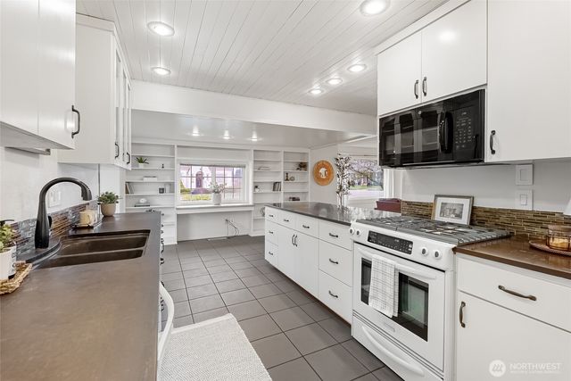 919 Liberty Street, Lynden, WA 98264