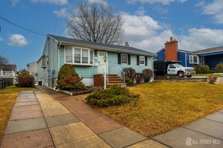 40 South Grove Avenue, Hopelawn, NJ 08861
