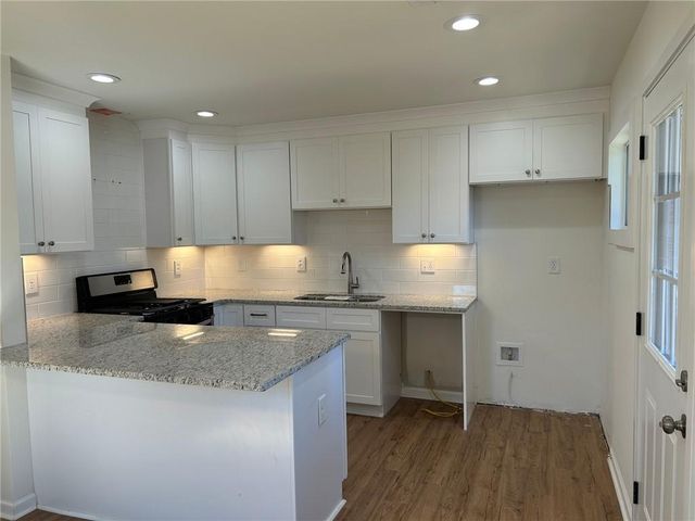 1700 Shirley SW Street, Atlanta, GA 30310