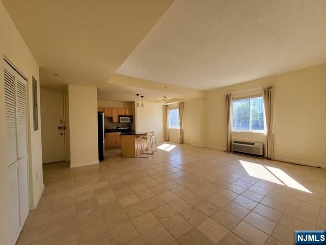 399 11th Street 301, Palisades Park, NJ 07650