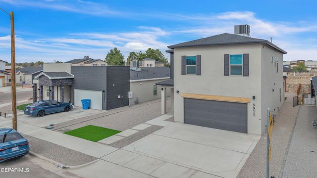 9911 MARISABEL, Socorro, TX 79927