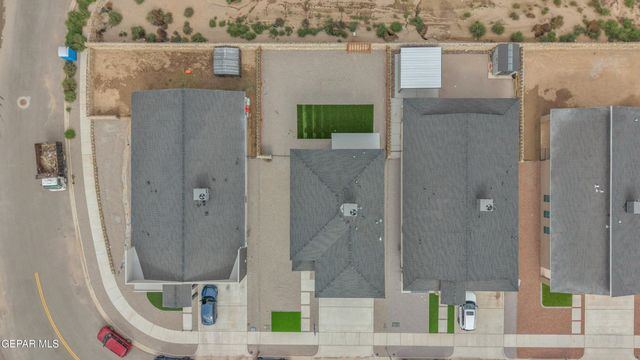 9911 MARISABEL, Socorro, TX 79927