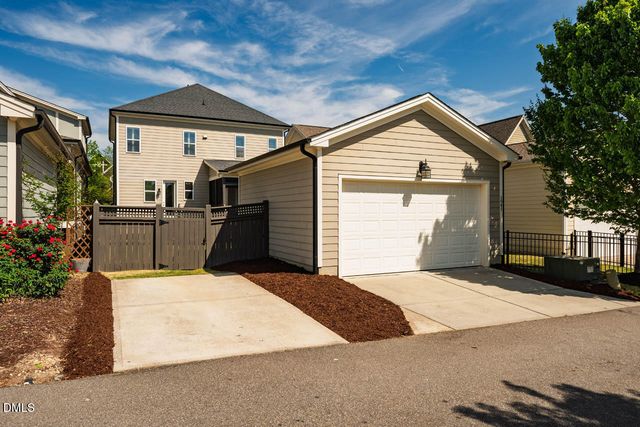 1941 Great Ridge Parkway, Chapel Hill, NC 27516