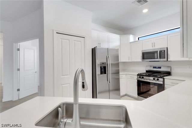 19588 Hinkley DR, Estero, FL 33928