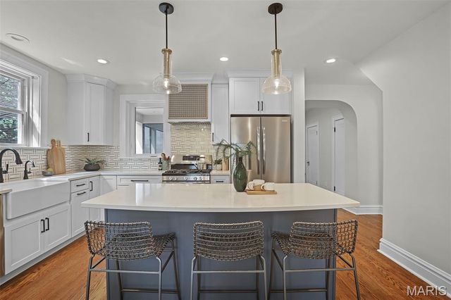 6621 Oleatha Avenue, St Louis, MO 63139