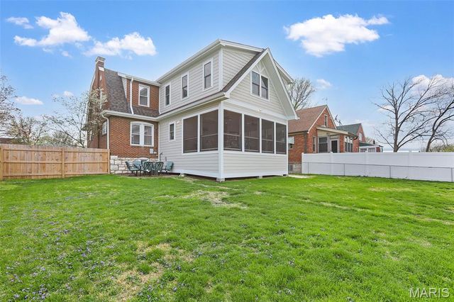 6621 Oleatha Avenue, St Louis, MO 63139