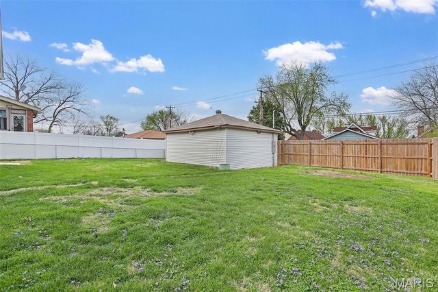 6621 Oleatha Avenue, St Louis, MO 63139