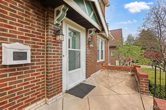 6621 Oleatha Avenue, St Louis, MO 63139