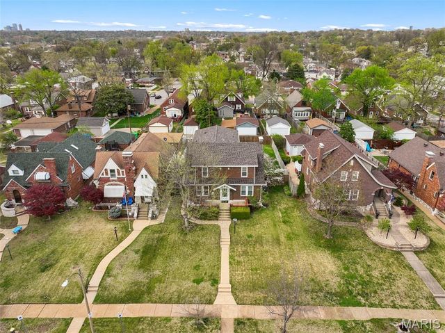 6621 Oleatha Avenue, St Louis, MO 63139