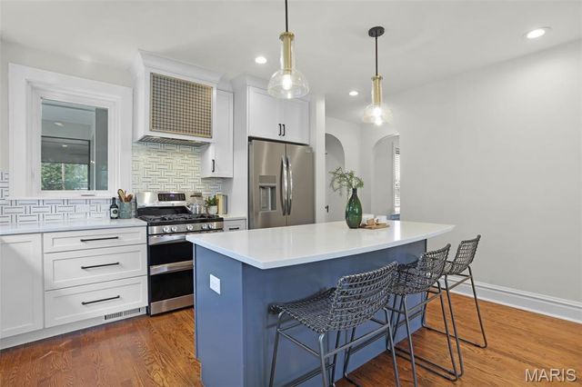 6621 Oleatha Avenue, St Louis, MO 63139