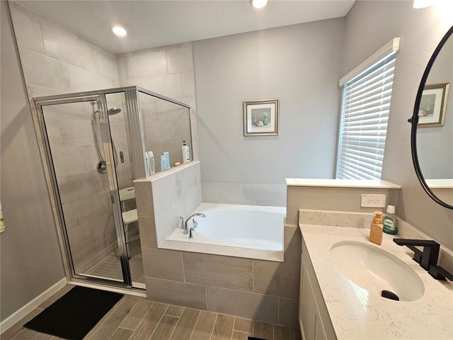 560 NW 4TH AVENUE, Williston, FL 32696