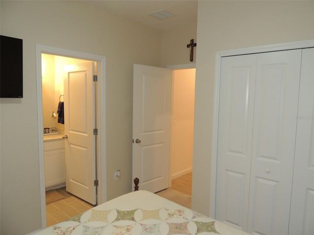 560 NW 4TH AVENUE, Williston, FL 32696