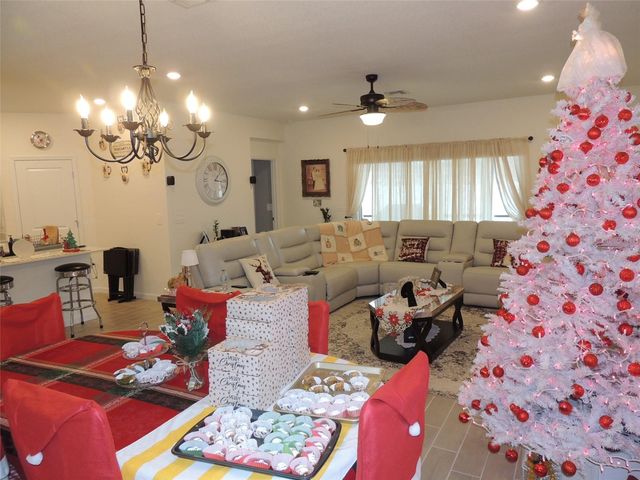 560 NW 4TH AVENUE, Williston, FL 32696