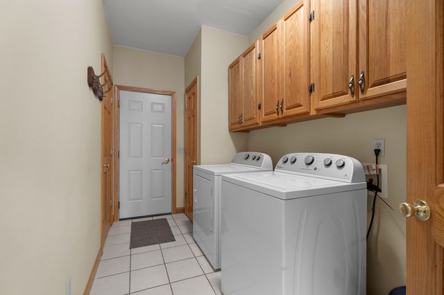 5105 Willowbend Trail, Kalamazoo, MI 49009