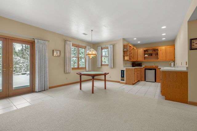 5105 Willowbend Trail, Kalamazoo, MI 49009