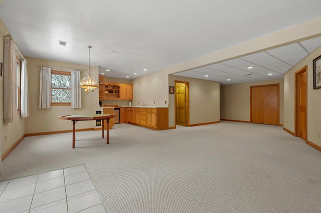 5105 Willowbend Trail, Kalamazoo, MI 49009