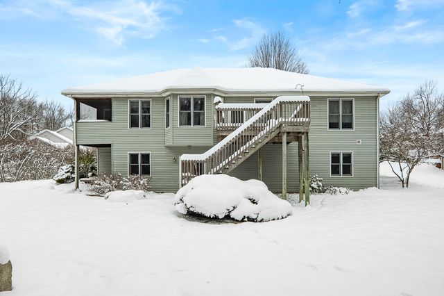 5105 Willowbend Trail, Kalamazoo, MI 49009