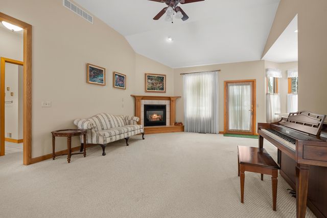 5105 Willowbend Trail, Kalamazoo, MI 49009