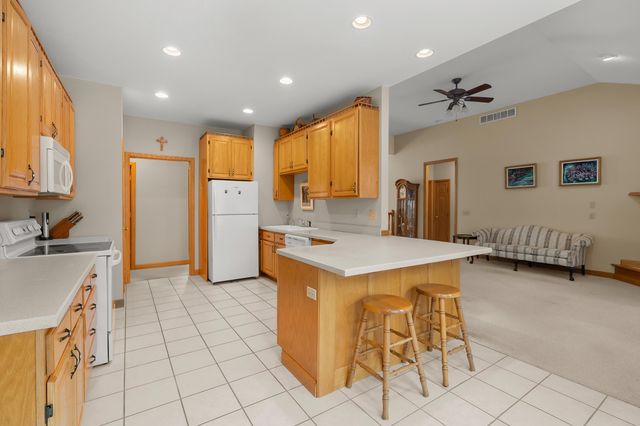 5105 Willowbend Trail, Kalamazoo, MI 49009