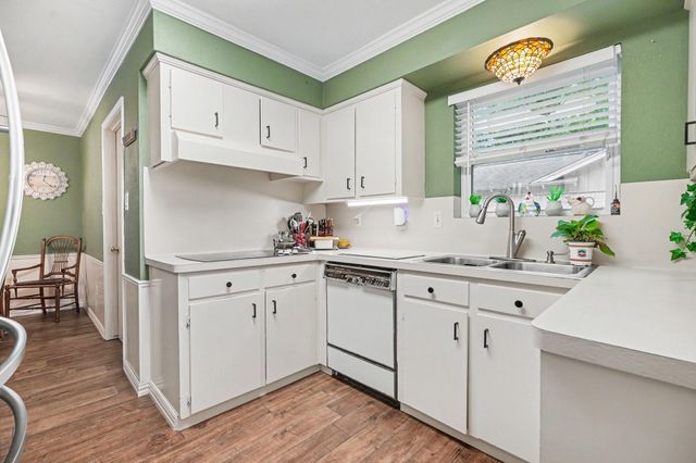 4106 Bayou Grove Drive, Seabrook, TX 77586