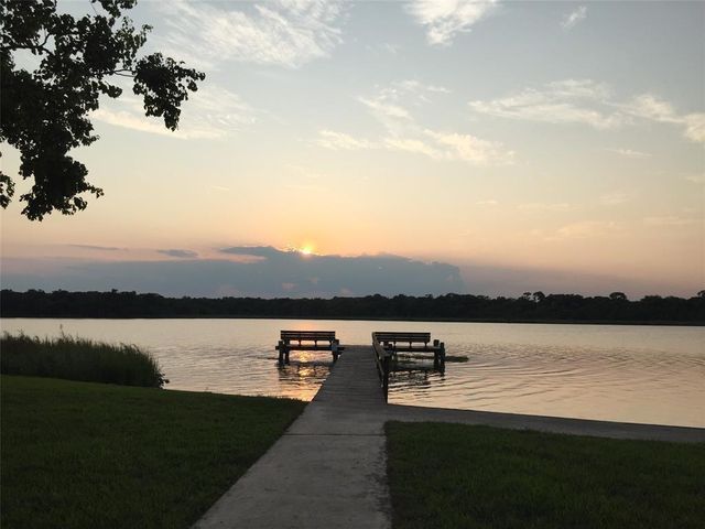 4106 Bayou Grove Drive, Seabrook, TX 77586
