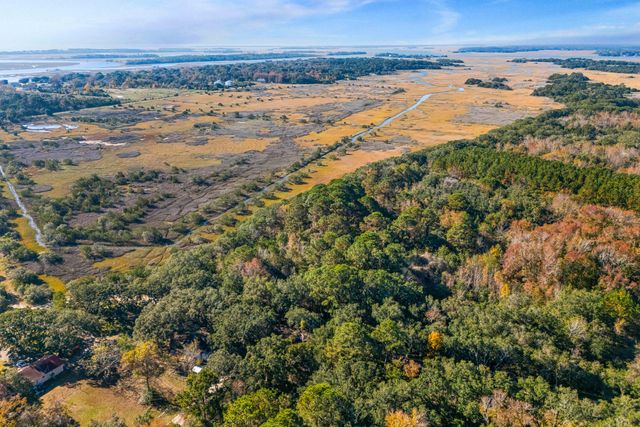 1872 Arsburn Road, Charleston, SC 29412