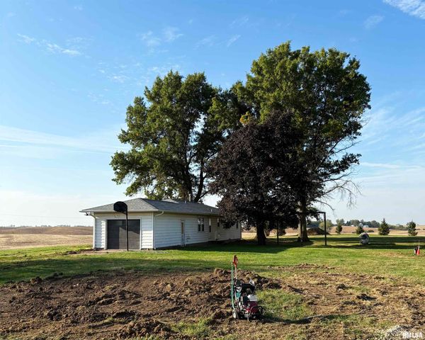 22460 250TH Street, Eldridge, IA 52748