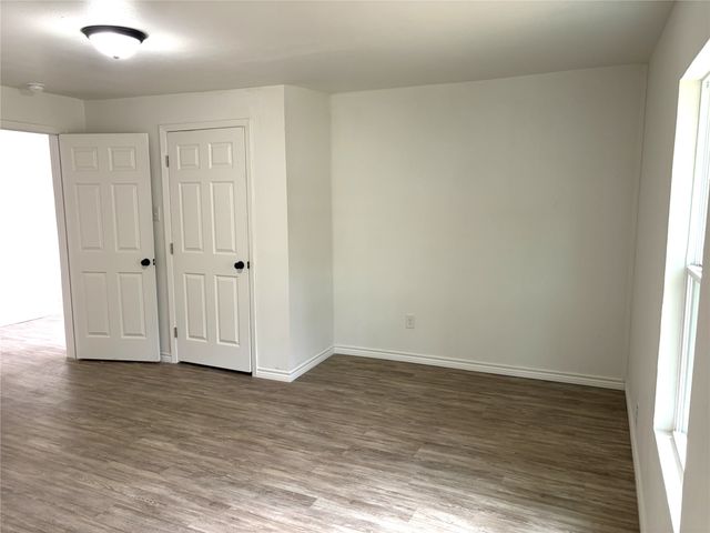 600 Scurlock Street, Grandview, TX 76050
