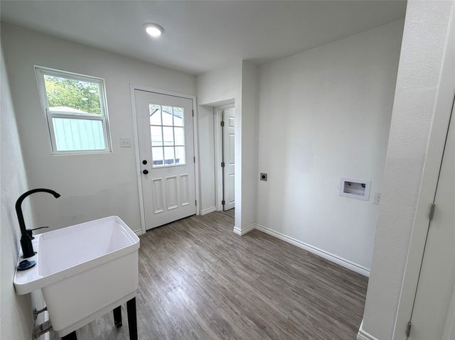 600 Scurlock Street, Grandview, TX 76050