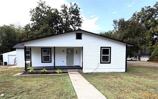 600 Scurlock Street, Grandview, TX 76050