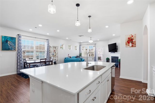 1838 Grove Park Lane, Tega Cay, SC 29708