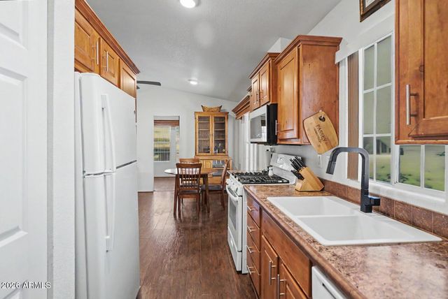 201 S Greenfield Road 366, Mesa, AZ 85206