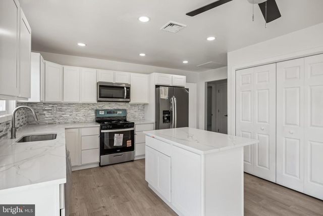 5 ST ANDREWS CT, Toms River, NJ 08753