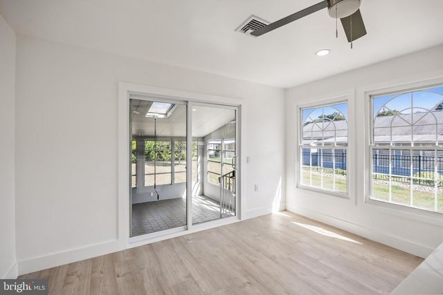 5 ST ANDREWS CT, Toms River, NJ 08753