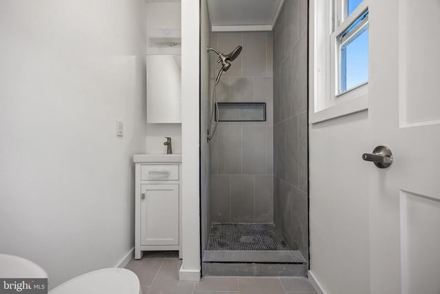 5 ST ANDREWS CT, Toms River, NJ 08753