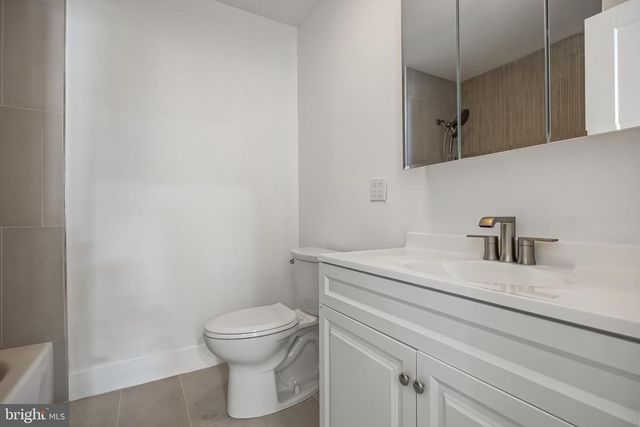 5 ST ANDREWS CT, Toms River, NJ 08753