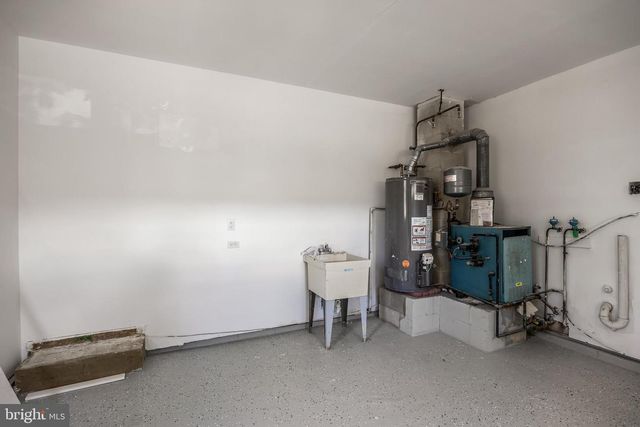 5 ST ANDREWS CT, Toms River, NJ 08753