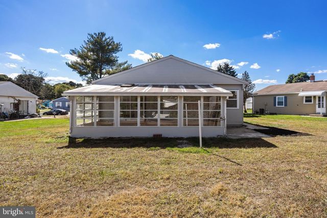 5 ST ANDREWS CT, Toms River, NJ 08753